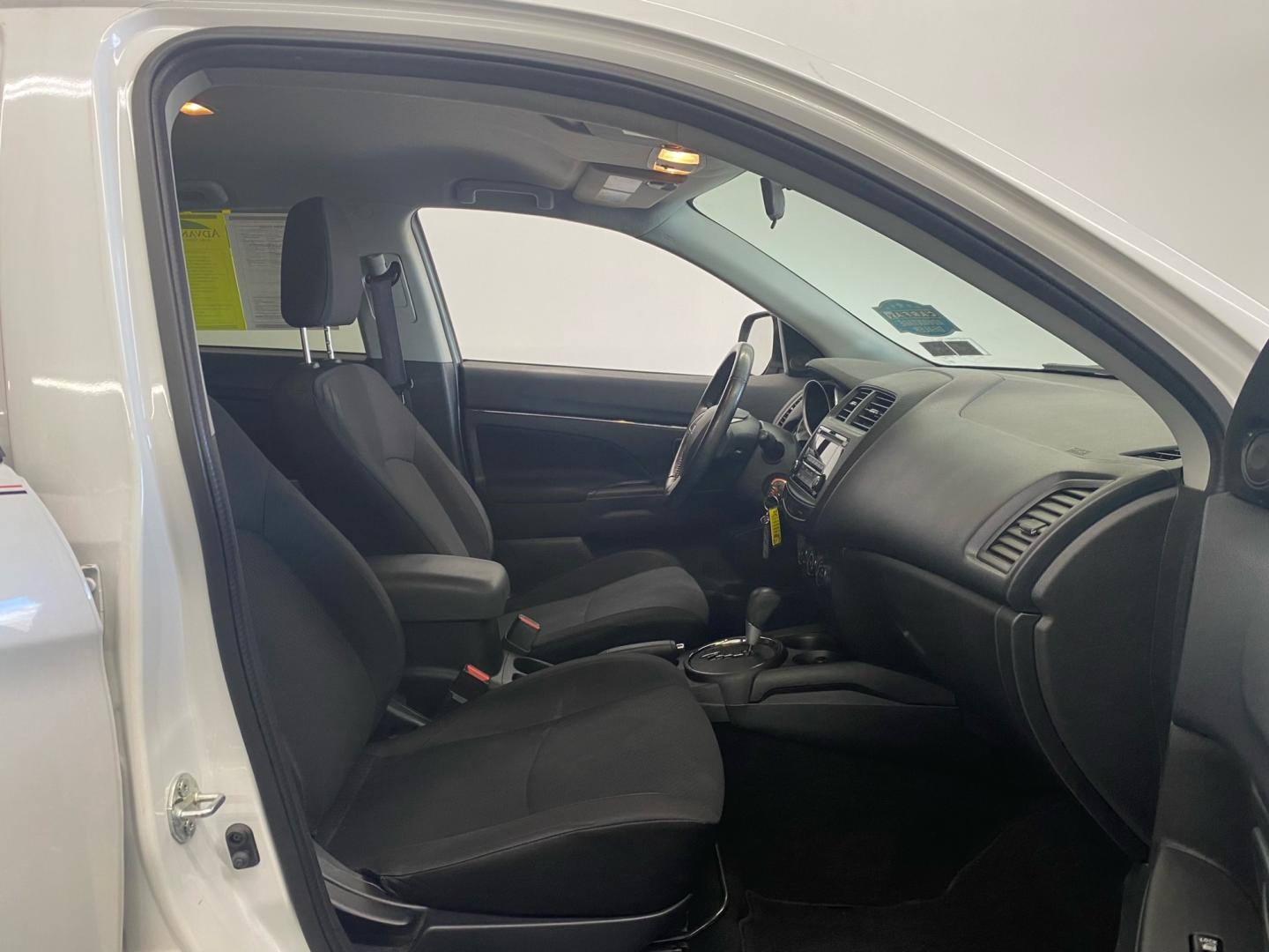 2015 WHITE /Gray Mitsubishi Outlander Sport (4A4AR3AUXFE) , located at 533 S West End Blvd., Quakertown, PA, 18951, (877) 257-4995, 40.343994, -75.303604 - INCLUDED IN THE SALE PRICE OF EVERY VEHICLE: 48 Hour Money Back Guarantee 6 Month - 6,000 Mile Warranty Brand New PA State Inspection & Emission $10 Oil Changes for the Life of the Loan Complete CARFAX - Photo#5